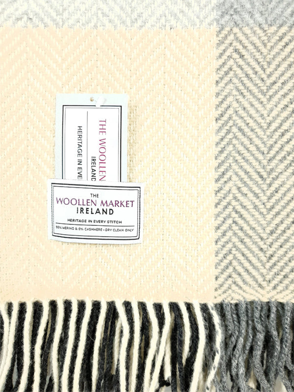 Wool Cashmere Blanket in Cream Grey Block