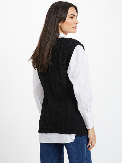 Aran Cable Knit Sleeveless Sweater#color_black$women