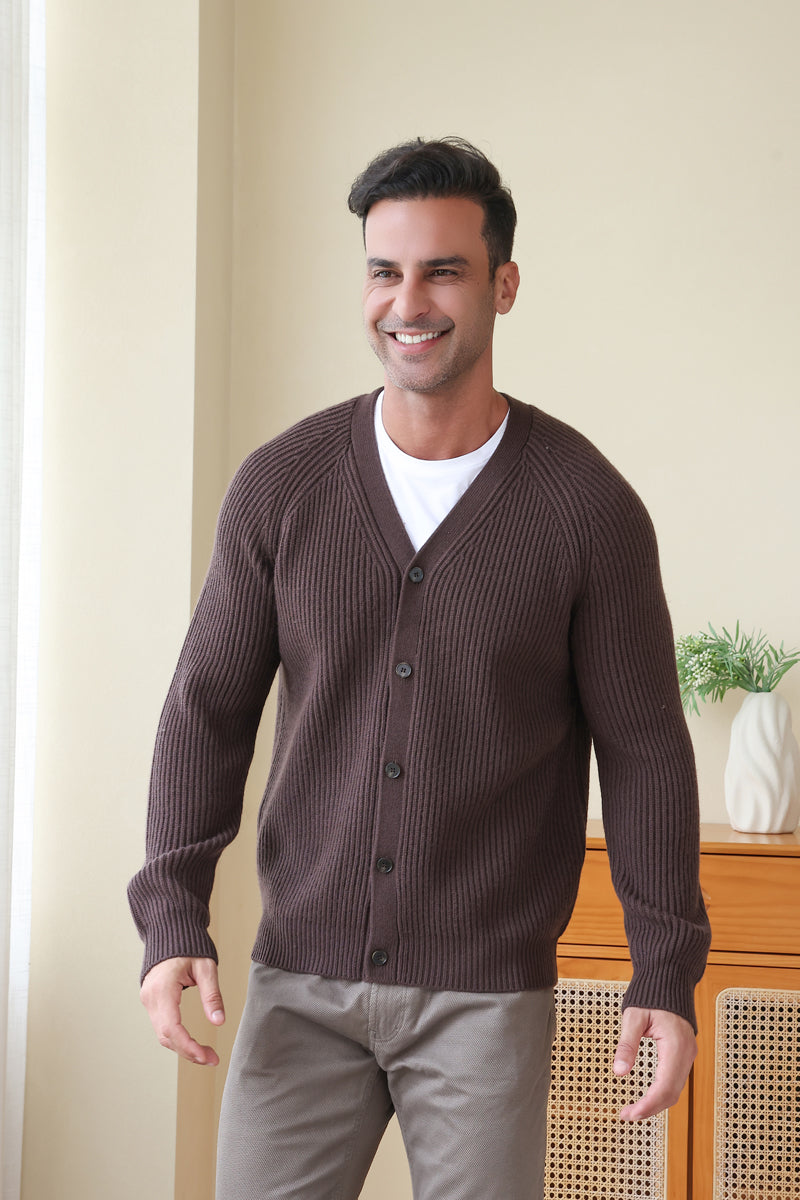 Man wearing the luxurious ribbed cardigan with cashmere from Inis Aran Ireland#color_brown