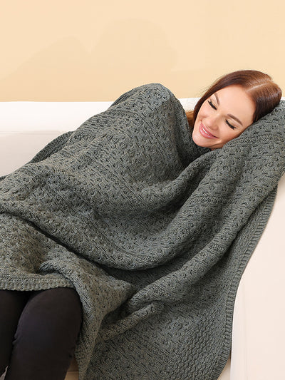 Aran Knit Throw#color_tundra-green