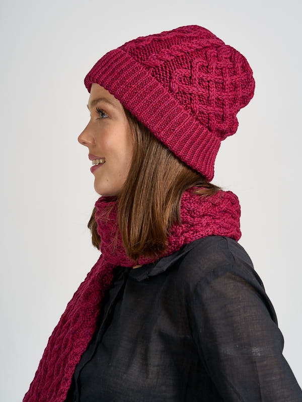 Aran beanie & Scarf Set#color_fuchia