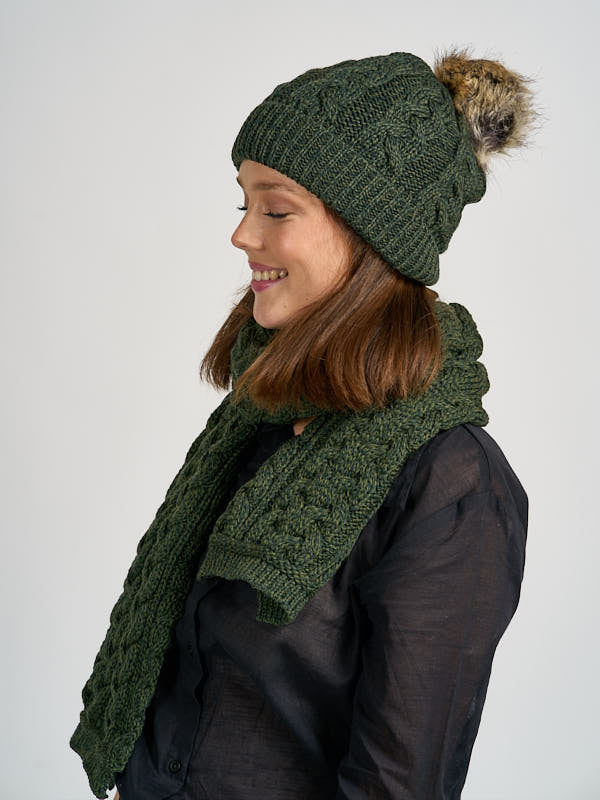 Aran Knit Pom Pom Hat & Scarf#color_army-green