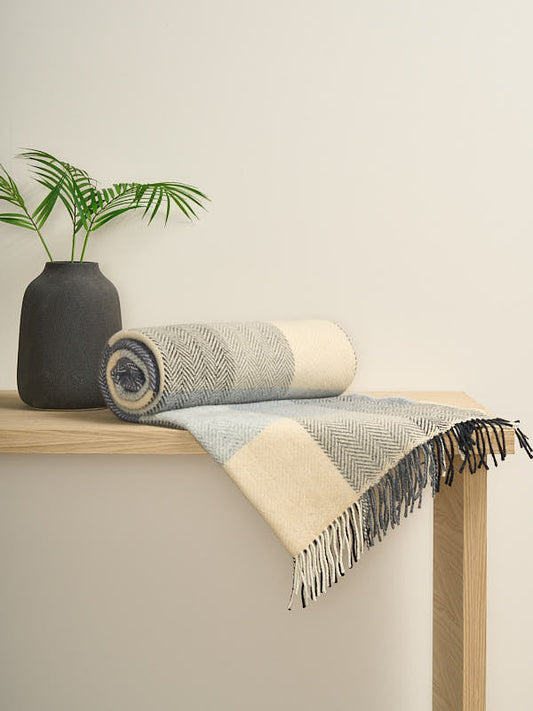 Wool Cashmere Blanket in Cream Grey Block