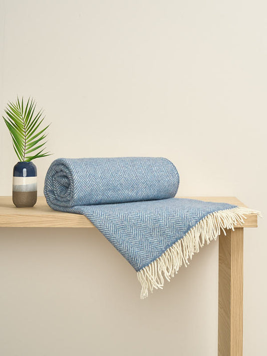 Wool Cashmere Throw in Denim Cream
