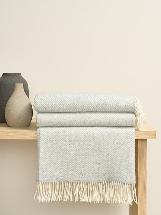 Soft Wool Cashmere Blanket in Light Grey
