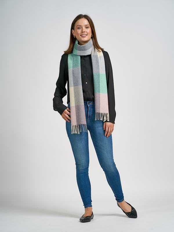 Long Lambswool Scarf#color_spearmint-grey