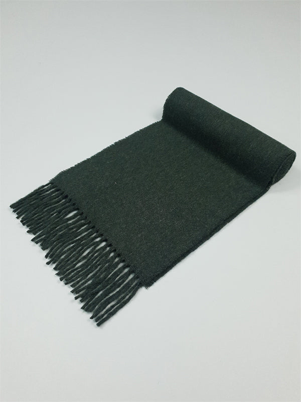 Lambswool Scarf in Navy#color_moss